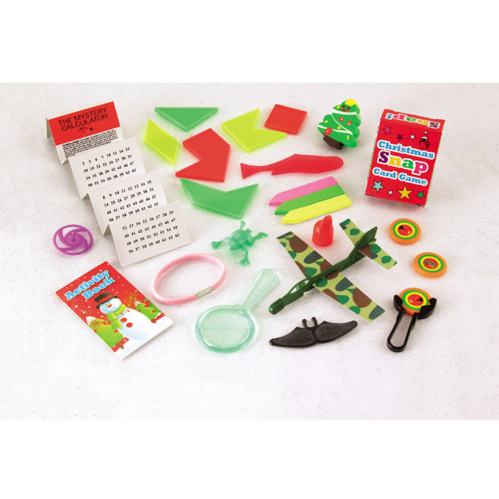 Tom Smith Party Crackers Traditional Family x 12