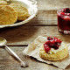 Scone anglais confiture