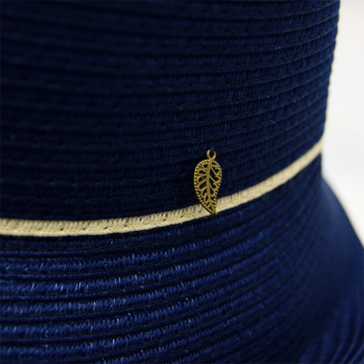 Chapeau Cloche Bleu Out of Ireland