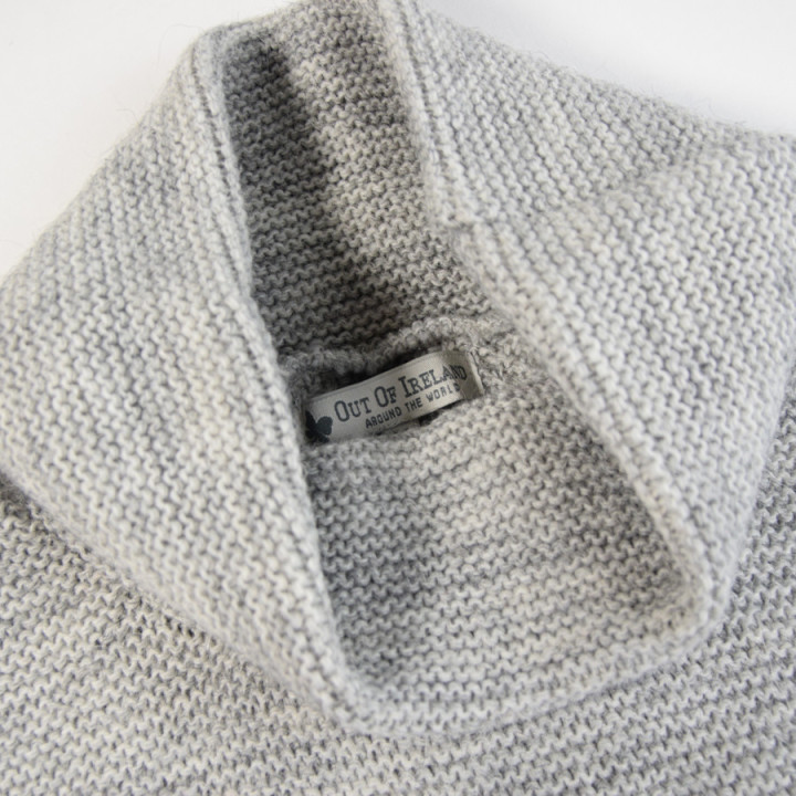 Pull Maille Fantaisie Col Boule Gris Out Of Ireland