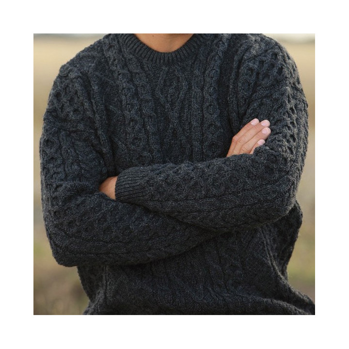 Pull Aran anthracite Carraig Donn