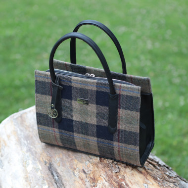 Mucros Weavers Navy and Camel Tweed Handbag