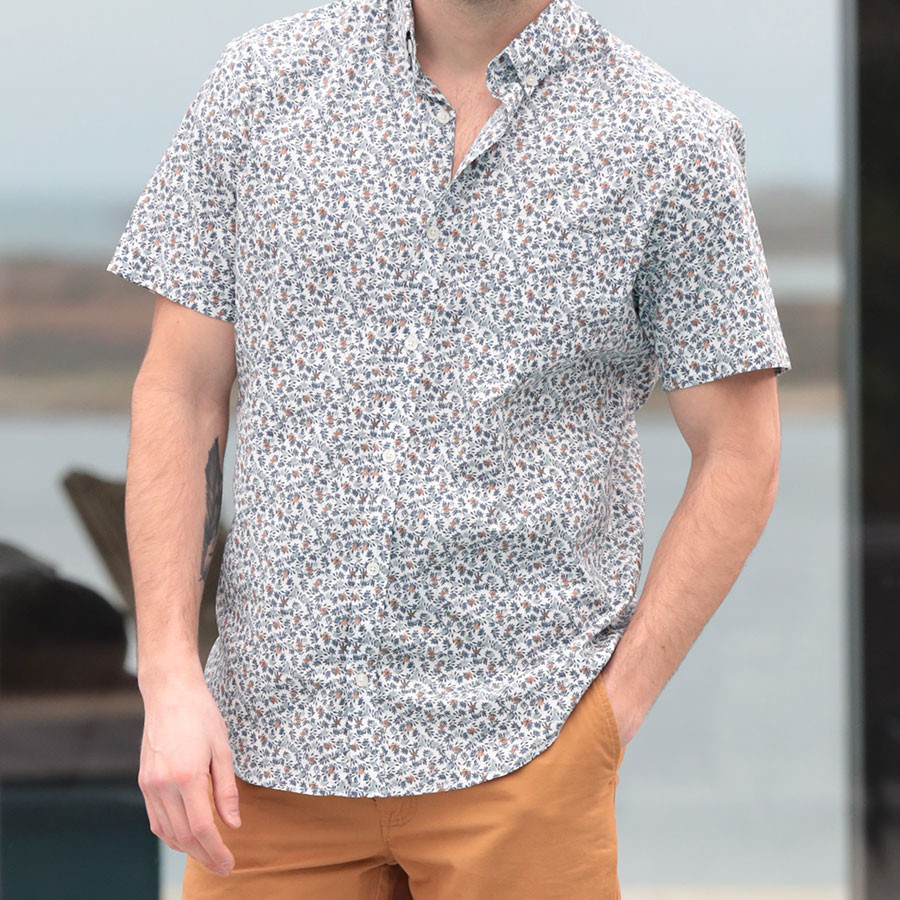 Camel Flowers Print Short Sleeve Shirt