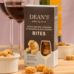 Dean's Cheddar and Pepper Biscuit 90g