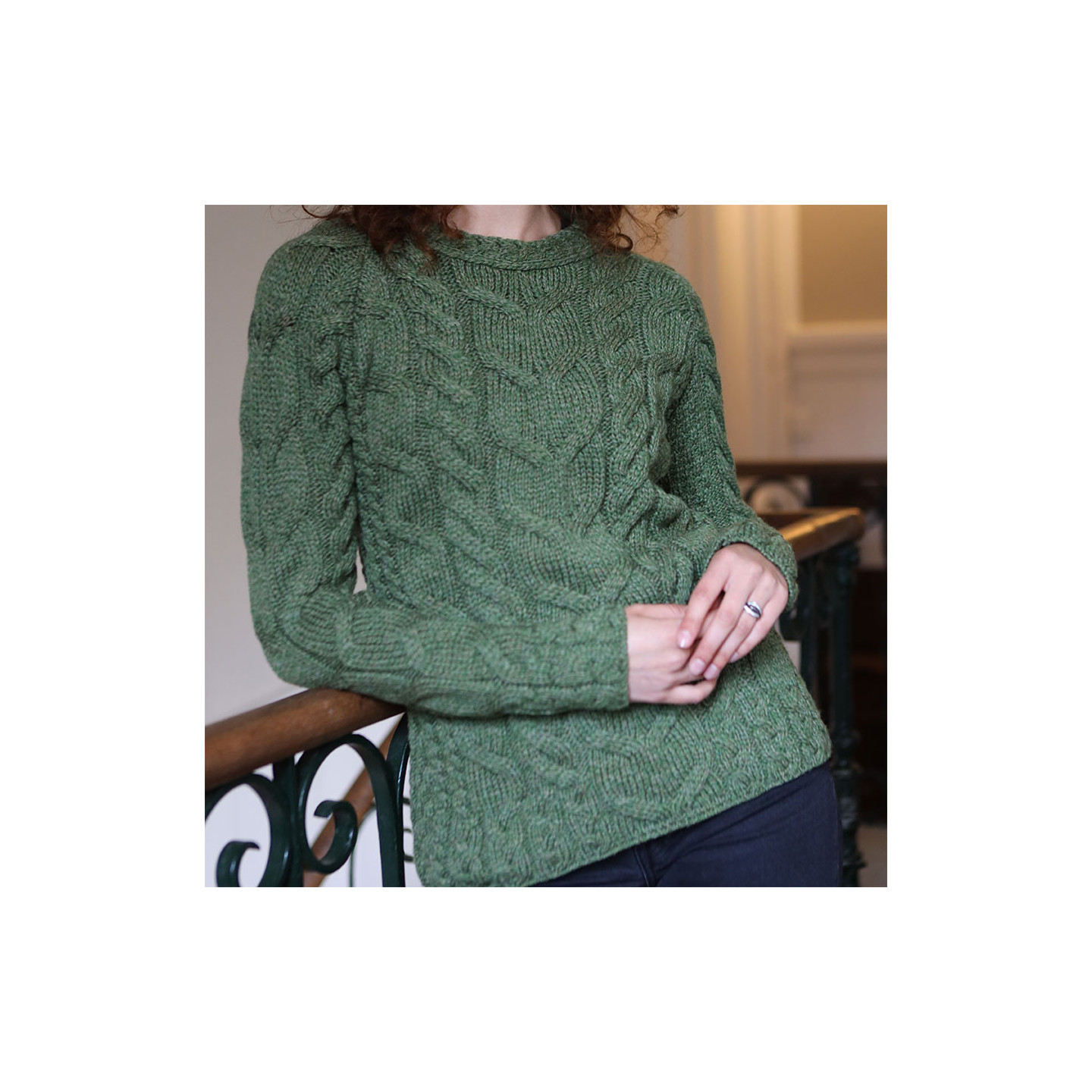 Pull Col Rond Torsadé Vert Aran Woollen Mills