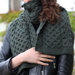 Inis Crafts Honeycomb Green Scarf