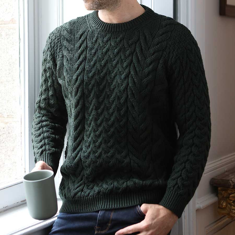 Aran Woollen Mills Green Crew Neck Supersoft Sweater - Aran Sweaters  Collection - Le Comptoir Irlandais