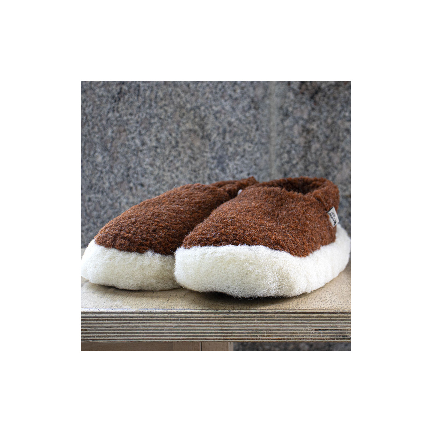 Siberian Cognac Wool Slippers Alwero