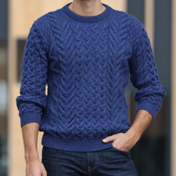 Pull Col Rond Bleu Aran Woollen Mills