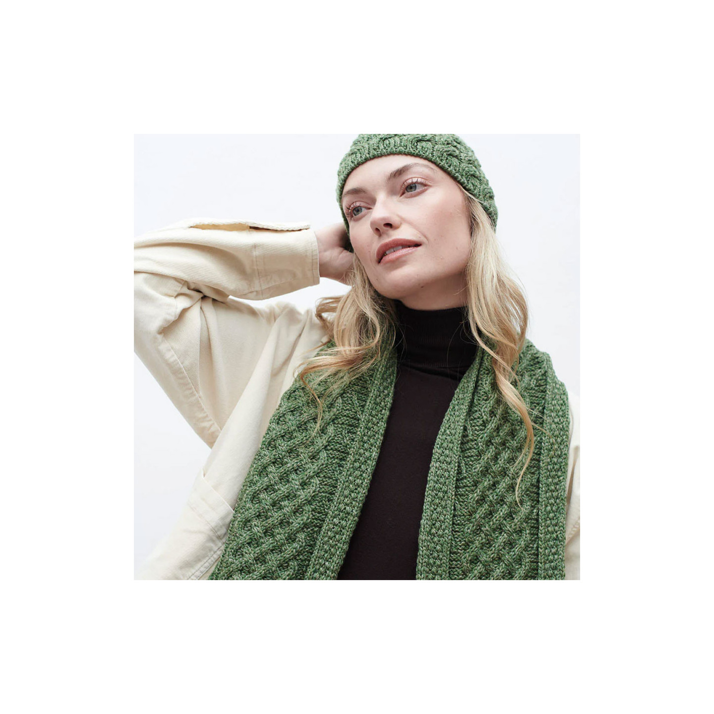 Aran Woollen Mills Tree of Life Green Scarf