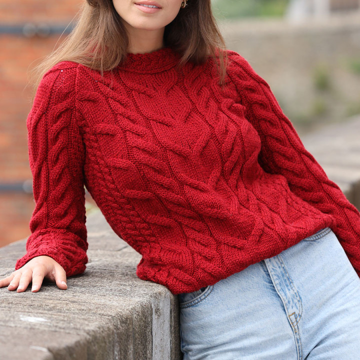 Pull Supersoft Col Rond Torsadé Rouge Aran Woollen Mills