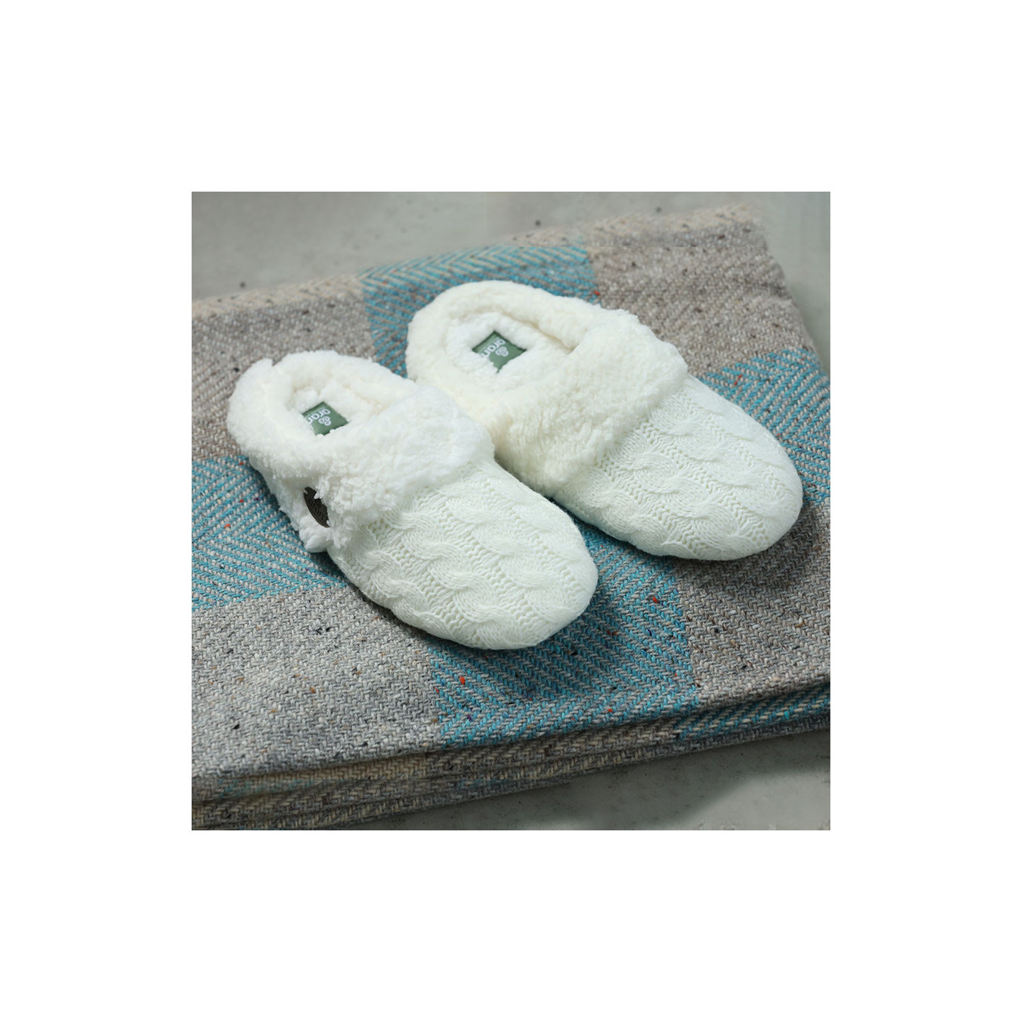 Slippers Mesh White Aran Woolen Mills