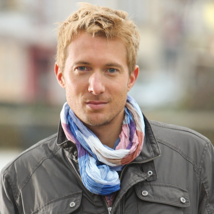 Out of Ireland Blue Check Scarf