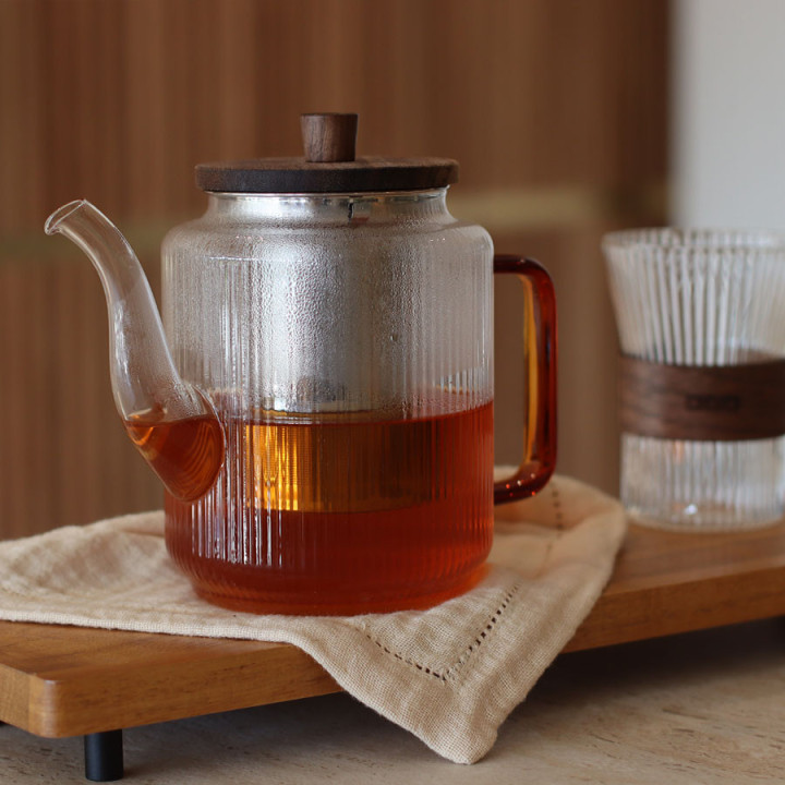 Karl Ambre Teapot 1.20L