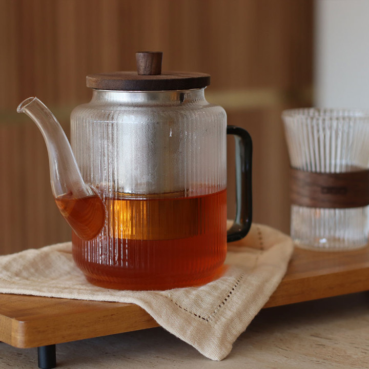 Karl Smoked Grey Teapot 1.20L