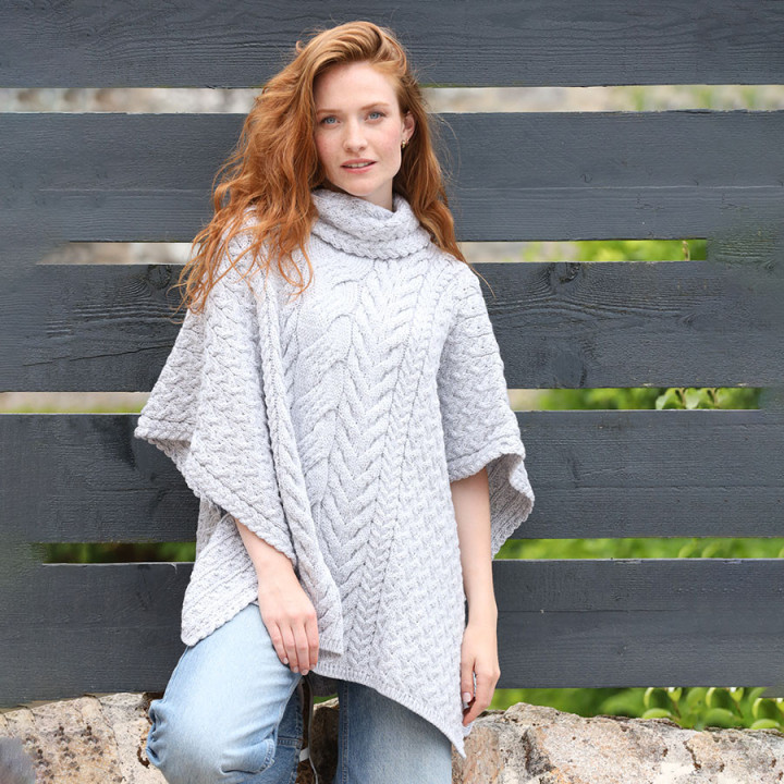 Poncho Col Montant Gris Supersoft Aran Woollen Mills