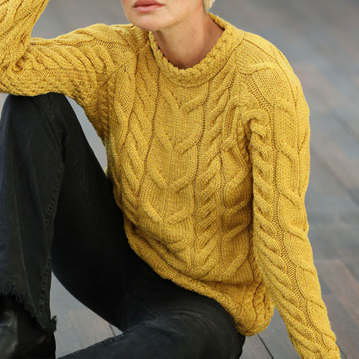 Pull Supersoft Col Rond Torsadé Moutarde Aran Woollen Mills