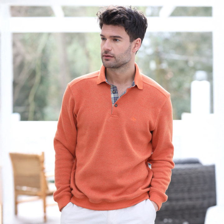 Pull Léo Orange Out Of Ireland