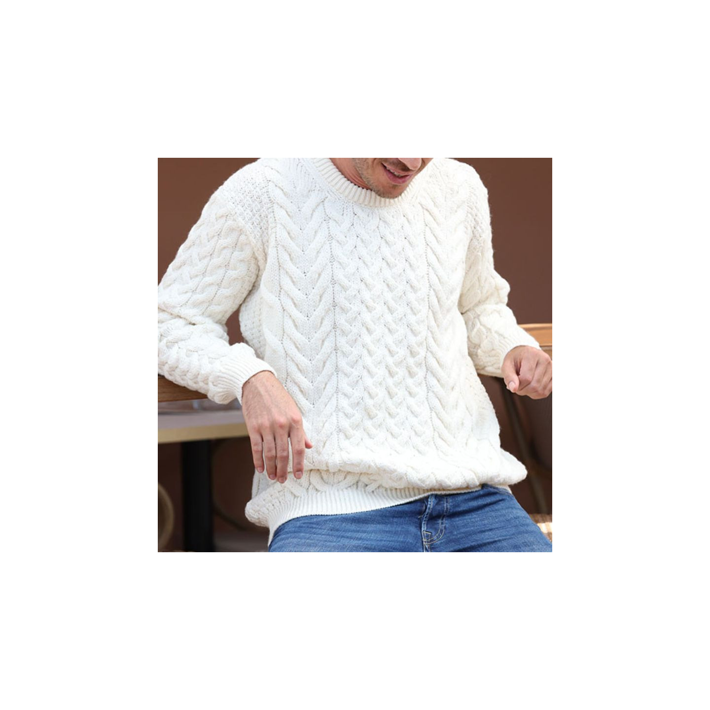 Pull Supersoft Col Rond Écru Aran Woollen Mills