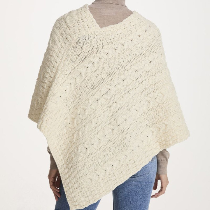 Poncho Écru Aran Woollen Mills
