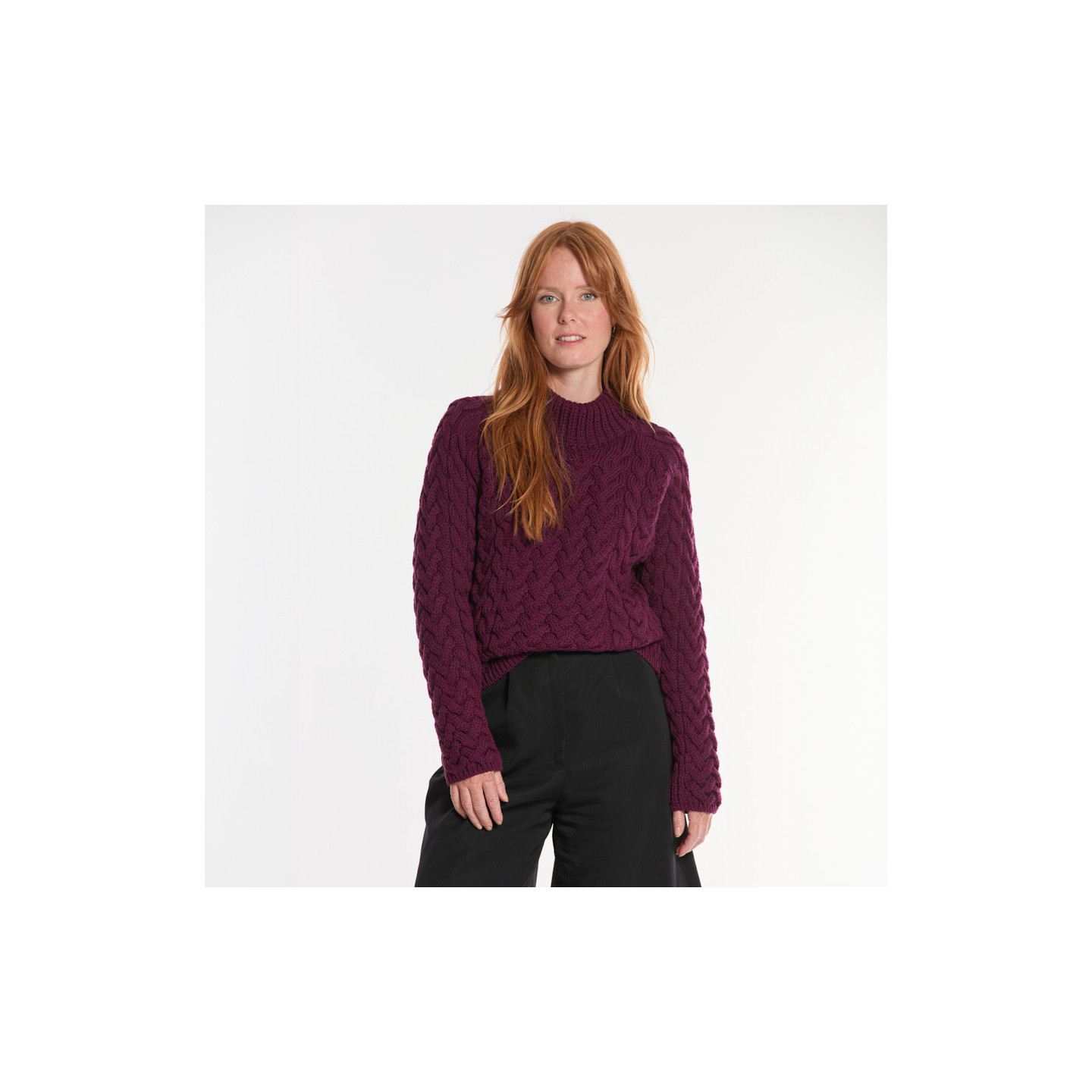 Pull Sligo Violet Aran Woollen Mills