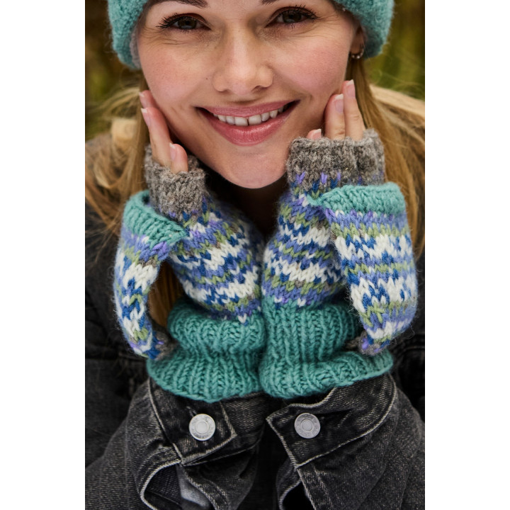 Iona Aqua Mittens