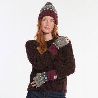 Kusan Jordan Plum Pom-Pom Beanie