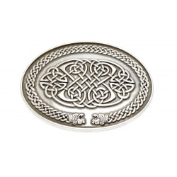 oval belt buckle