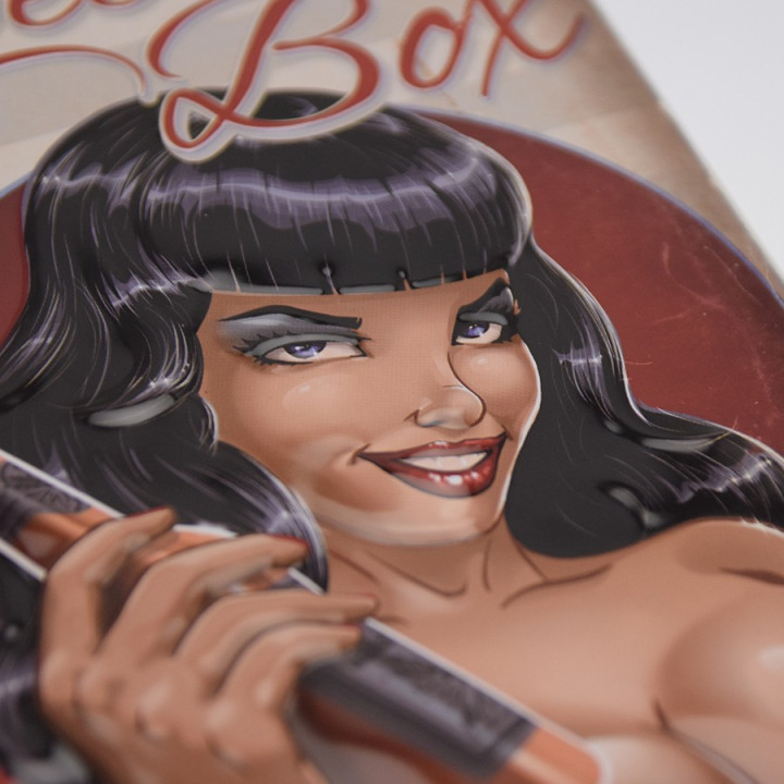 Retro Style Box "Black Hair"