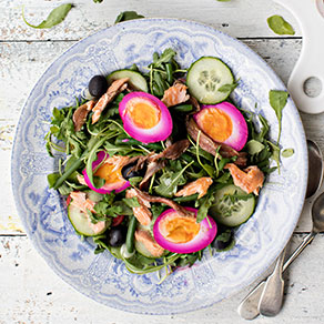 Salade de printemps aux oeufs marinés