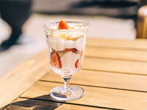 Le trifle sablé aux fraises