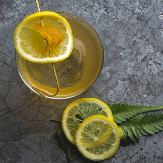 Gin lemon and ginger cocktail