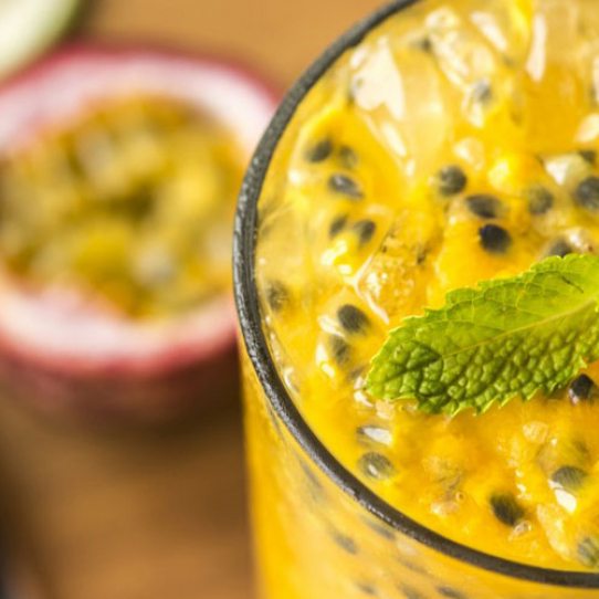 Passion fruit and whisky cocktail 