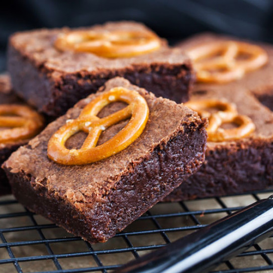 Salted Caramel Pretzel Brownies 