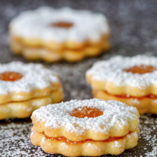 Apricot shortbread